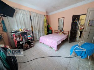 Casa Independiente de 3 habitaciones en venta en Sevillano, Diez de Octubre, La Habana - Miniatura 7