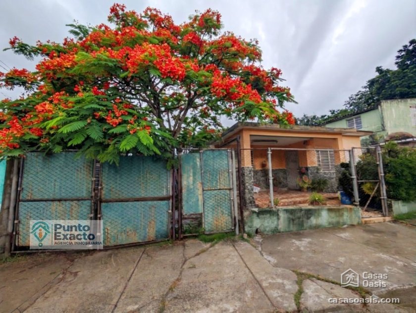 Casa Independiente de 3 habitaciones en venta en Sevillano, Diez de Octubre, La Habana