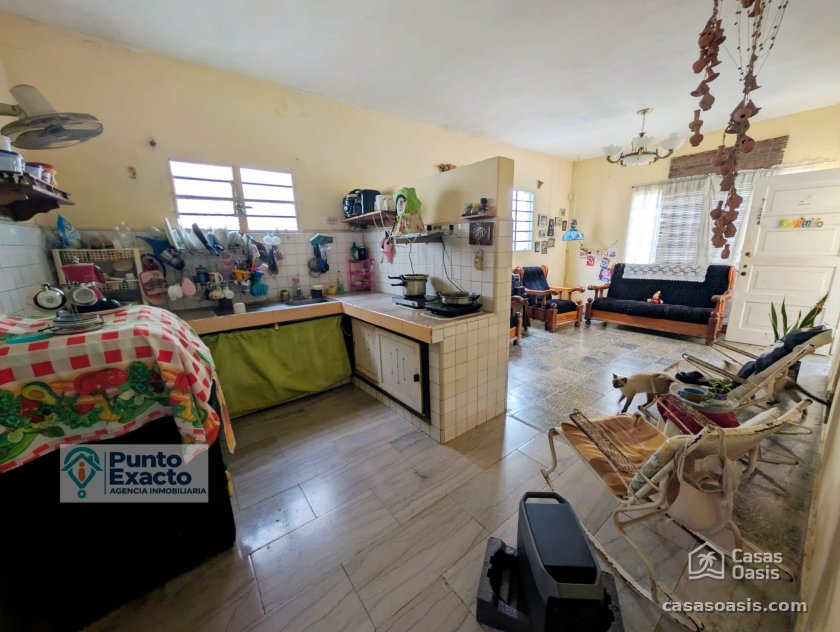 Casa Independiente de 3 habitaciones en venta en Sevillano, Diez de Octubre, La Habana