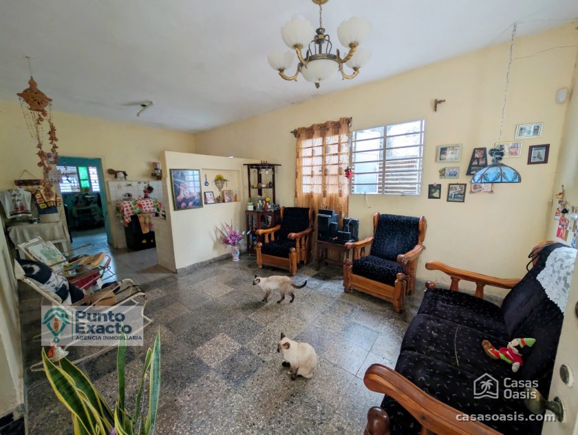 Casa Independiente de 3 habitaciones en venta en Sevillano, Diez de Octubre, La Habana