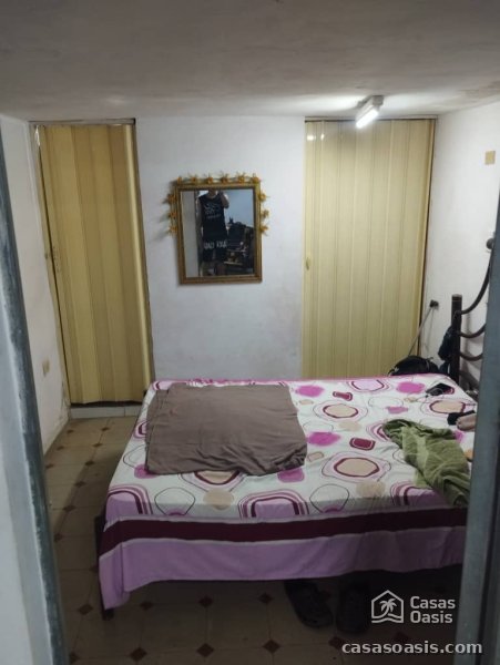 Biplanta de 5 habitaciones en venta en Los Sitios, Centro Habana, La Habana - 2