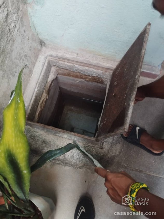 Biplanta de 5 habitaciones en venta en Los Sitios, Centro Habana, La Habana