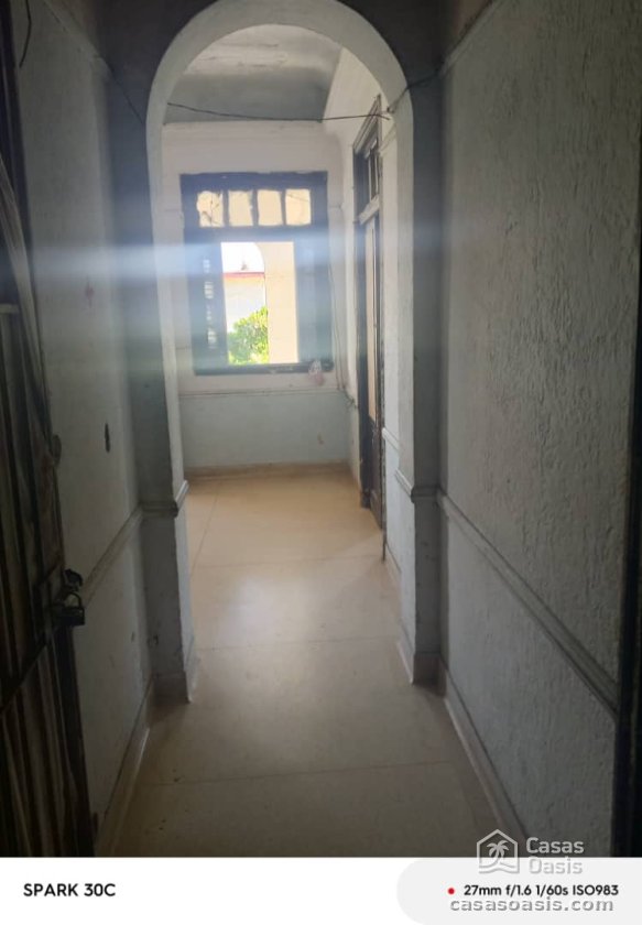 Biplanta de 4 habitaciones en venta en Víbora, Diez de Octubre, La Habana