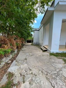 Casa Independiente de 6 habitaciones en venta en Marianao, La Habana - Miniatura 4