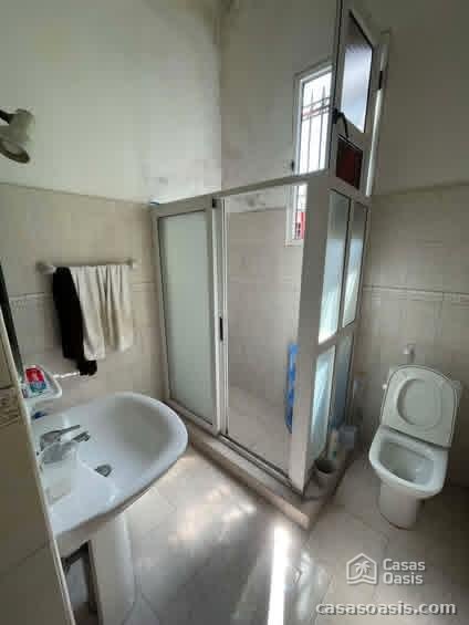 Casa Independiente de 6 habitaciones en venta en Marianao, La Habana - 15