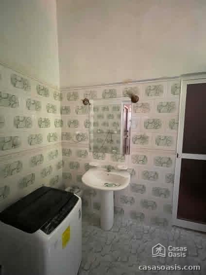 Casa Independiente de 6 habitaciones en venta en Marianao, La Habana