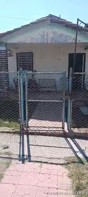 Casa Independiente de 4 habitaciones en venta en Guanabo, Habana del Este, La Habana