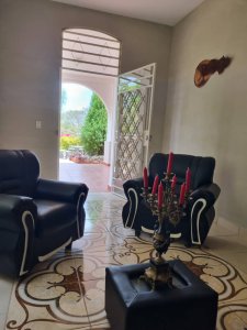 Casa Independiente de 6 habitaciones en venta en Víbora, Diez de Octubre, La Habana - Miniatura 3