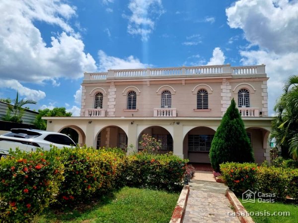 Casa Independiente de 6 habitaciones en venta en Víbora, Diez de Octubre, La Habana - 2