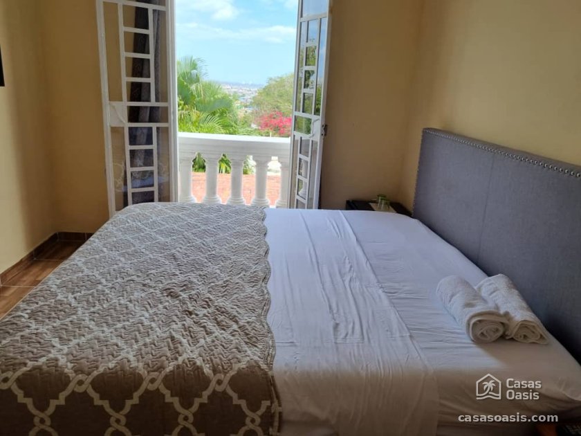 Casa Independiente de 6 habitaciones en venta en Víbora, Diez de Octubre, La Habana