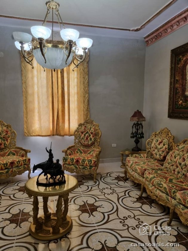 Casa Independiente de 6 habitaciones en venta en Víbora, Diez de Octubre, La Habana