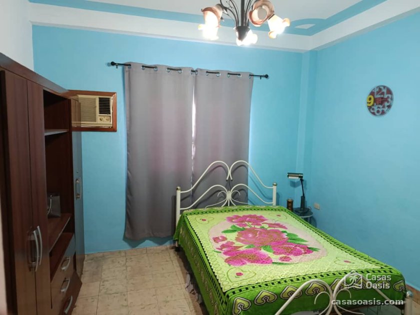 Casa de 6 habitaciones en venta en Alturas de La Lisa, La Lisa, La Habana