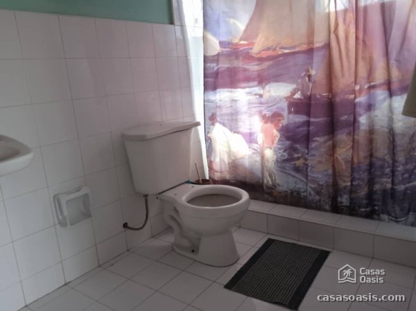 Casa Independiente de 4 habitaciones en venta en DBeche - Nalón, Guanabacoa, La Habana - 2