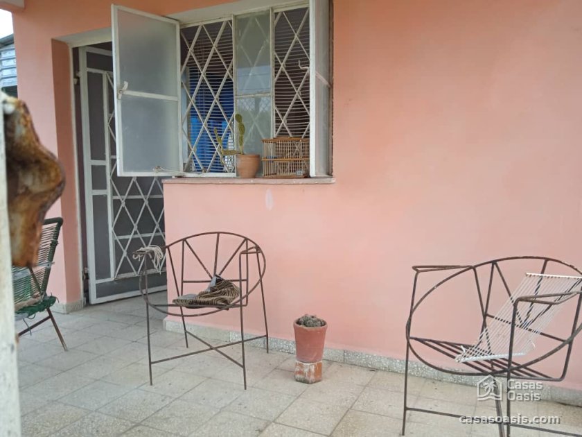 Casa Independiente de 4 habitaciones en venta en DBeche - Nalón, Guanabacoa, La Habana