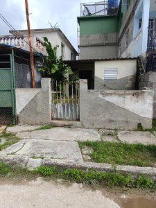 Biplanta de 4 habitaciones en venta en Balcón Arimao, La Lisa, La Habana - Miniatura 9