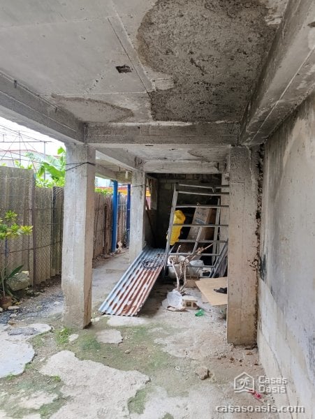 Biplanta de 4 habitaciones en venta en Balcón Arimao, La Lisa, La Habana