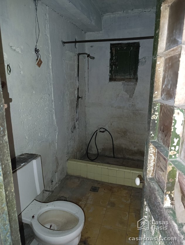Biplanta de 4 habitaciones en venta en Balcón Arimao, La Lisa, La Habana