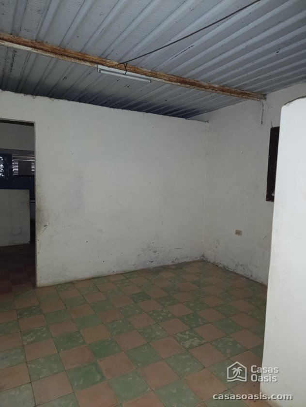 Biplanta de 4 habitaciones en venta en Balcón Arimao, La Lisa, La Habana
