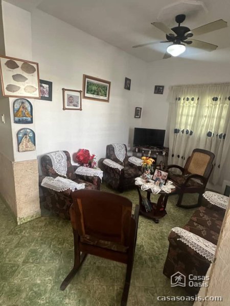 Biplanta de 4 habitaciones en venta en La Ceiba, Playa, La Habana - 4
