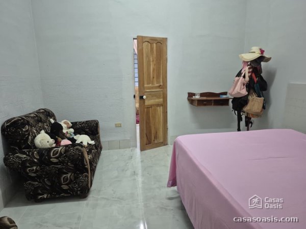 Casa Independiente de 2 habitaciones en venta en Boyeros, La Habana - 7
