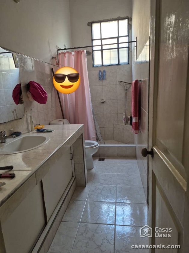 Casa Independiente de 2 habitaciones en venta en Boyeros, La Habana