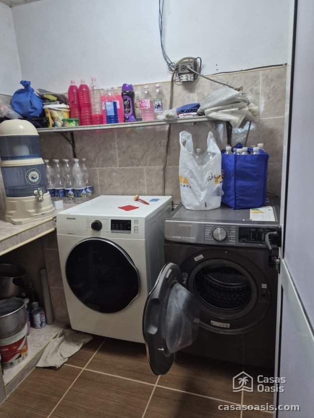 Casa Independiente de 2 habitaciones en venta en Boyeros, La Habana
