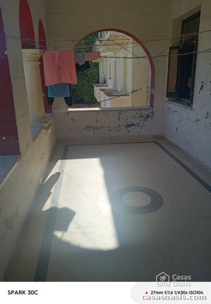 Biplanta de 4 habitaciones en venta en Diez de Octubre, La Habana - 2