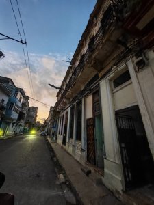 Casa Colonial de 2 habitaciones en venta en Cayo Hueso, Centro Habana, La Habana - Miniatura 2