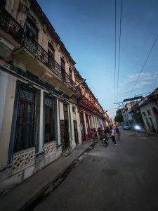 Casa Colonial de 2 habitaciones en venta en Cayo Hueso, Centro Habana, La Habana - Miniatura 3