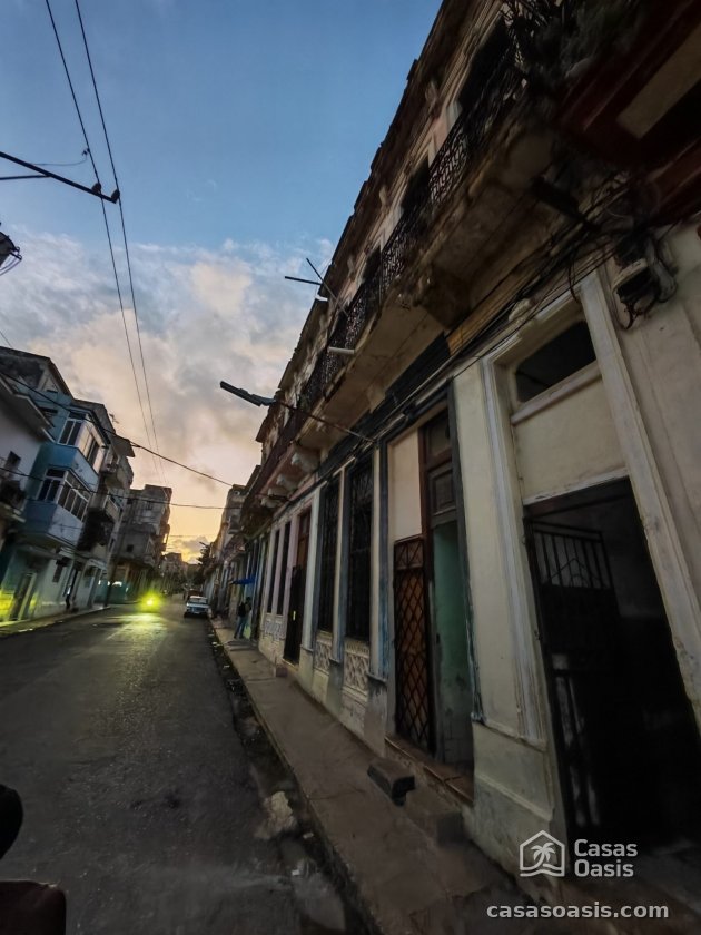 Casa Colonial de 2 habitaciones en venta en Cayo Hueso, Centro Habana, La Habana