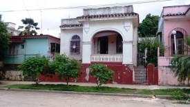 Detached House with 4 bedrooms for sale in Almendares, Playa, La Habana - Thumbnail 1