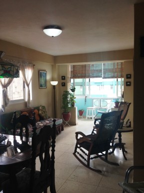 Apartamento de 2 habitaciones en venta en Vedado, Plaza de la Revolución, La Habana