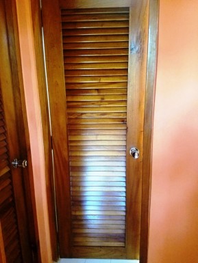 Biplanta de 3 habitaciones en venta en La Lisa, La Habana