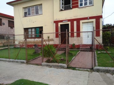 Duplex with 4 bedrooms for sale in Miramar, Playa, La Habana