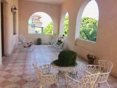 Biplanta de 6 habitaciones en venta en Vedado, Plaza de la Revolución, La Habana