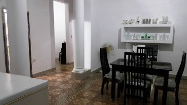 Biplanta de 2 habitaciones en venta en Sierra - Almendares, Playa, La Habana