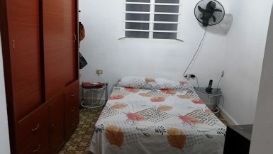 Biplanta de 2 habitaciones en venta en Sierra - Almendares, Playa, La Habana