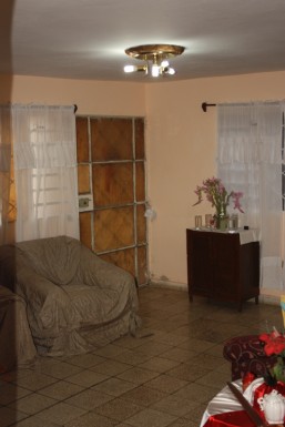 Casa de 2 habitaciones en venta en Buenavista, Playa, La Habana
