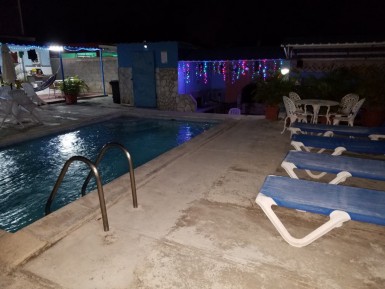 Casa de 4 habitaciones en venta en Guanabo, Habana del Este, La Habana