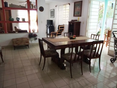 Biplanta de 4 habitaciones en venta en Vedado, Plaza de la Revolución, La Habana