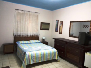 Biplanta de 4 habitaciones en venta en Vedado, Plaza de la Revolución, La Habana