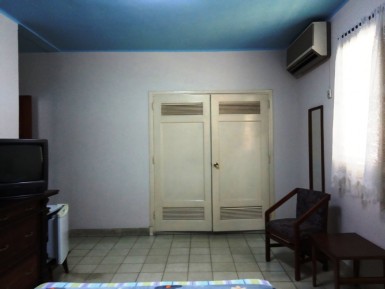 Biplanta de 4 habitaciones en venta en Vedado, Plaza de la Revolución, La Habana