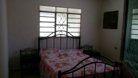 Casa Independiente de 3 habitaciones en venta en Azotea, Guanabacoa, La Habana - 5
