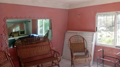 Casa Independiente de 3 habitaciones en venta en Azotea, Guanabacoa, La Habana