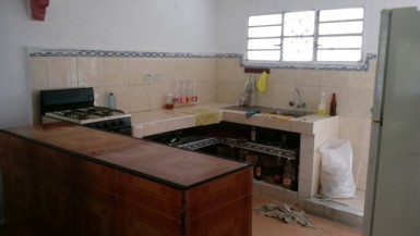 Casa Independiente de 3 habitaciones en venta en Azotea, Guanabacoa, La Habana