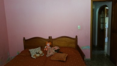 Casa Independiente de 5 habitaciones en venta en Gallega, Guanabacoa, La Habana