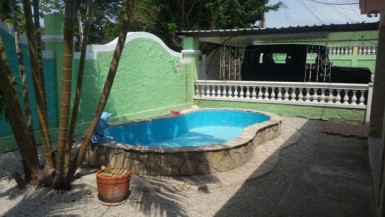 Casa Independiente de 5 habitaciones en venta en Gallega, Guanabacoa, La Habana