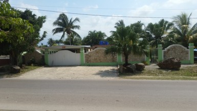 Casa Independiente de 5 habitaciones en venta en Gallega, Guanabacoa, La Habana
