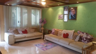 Casa Independiente de 5 habitaciones en venta en Gallega, Guanabacoa, La Habana