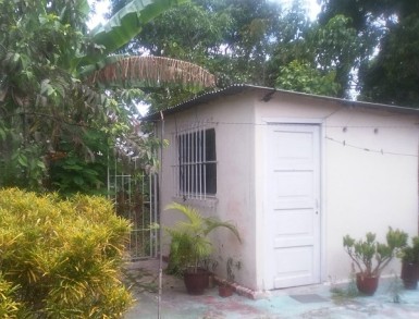 Casa de 3 habitaciones en venta en Cruz Verde, Cotorro, La Habana
